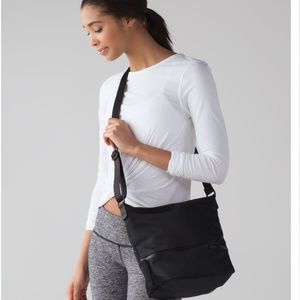 Lululemon Go Lightly Shoulder Bag
